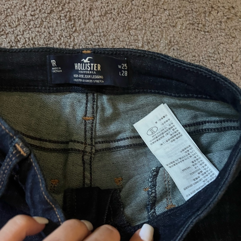 Ultra High Rise Jean Legging - Picture 3 of 4